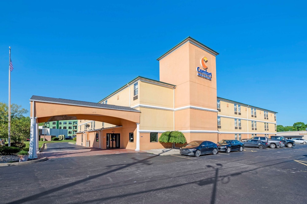 Comfort Inn & Suites Cincinnati Eastgate 3/40