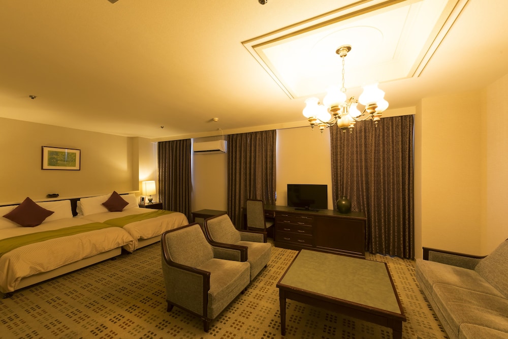 Sky Hotel Uozu 17/23