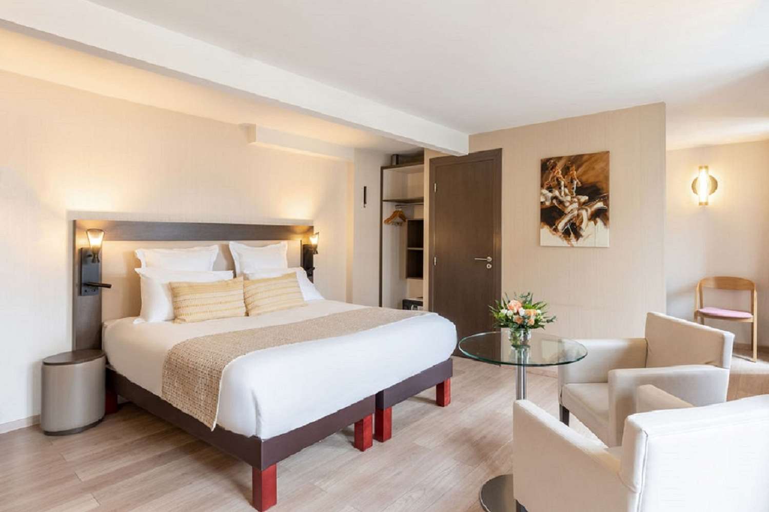 Executive, Twin Beds, Queen Bed