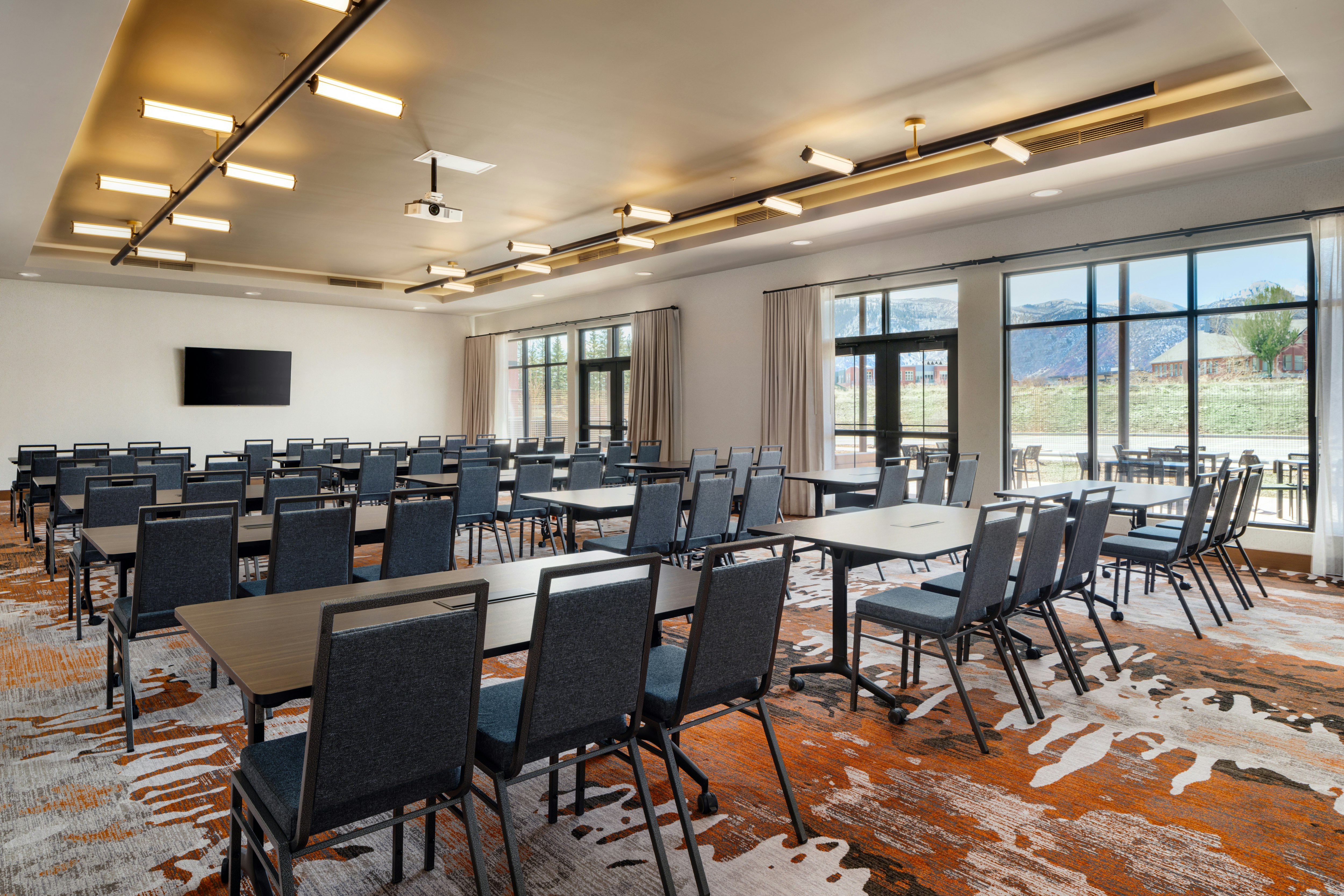 The Hoffmann Hotel Basalt Aspen, Tapestry Collection by Hilton 23/26