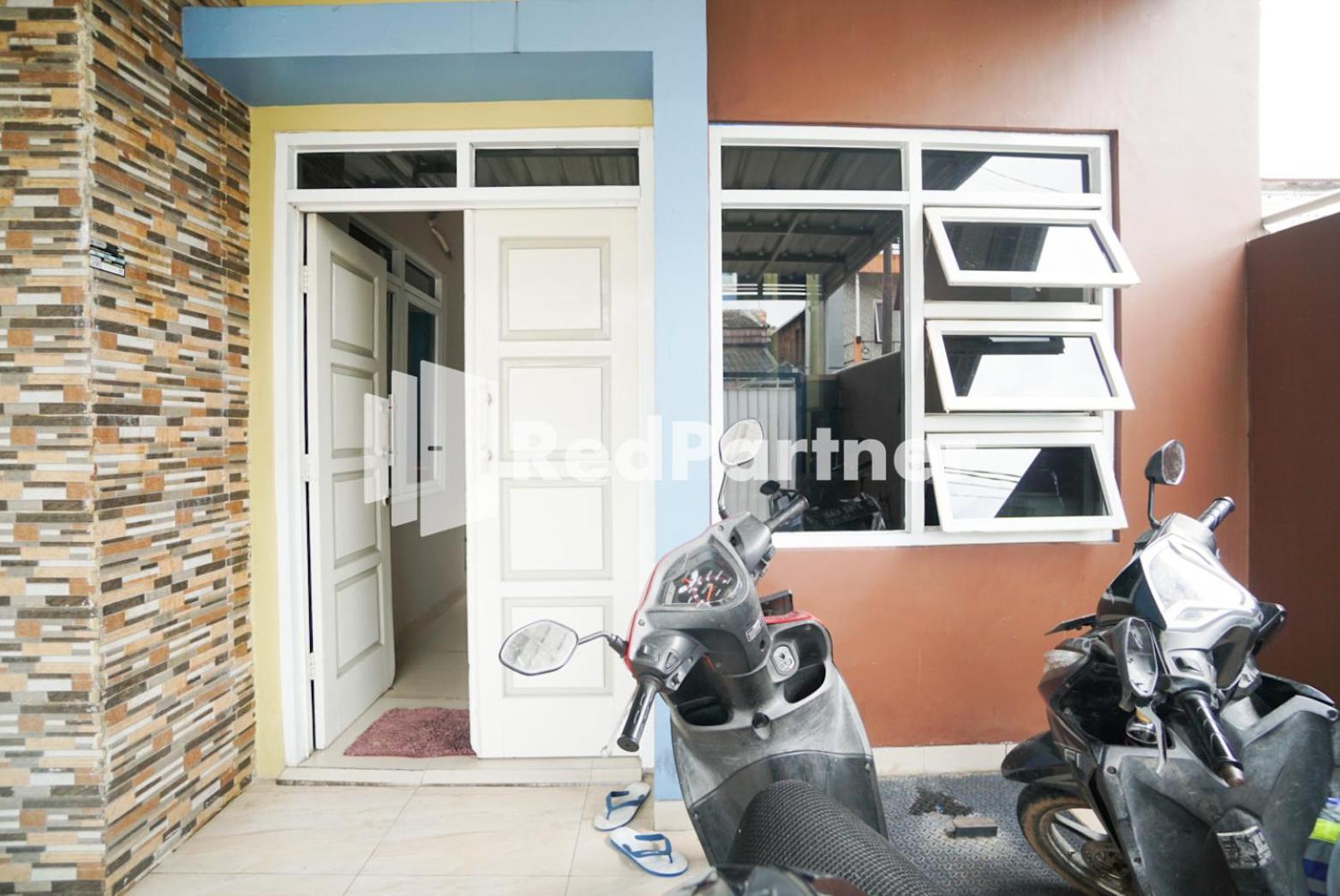 OYO 3964 Indah Residence Syariah 35/47