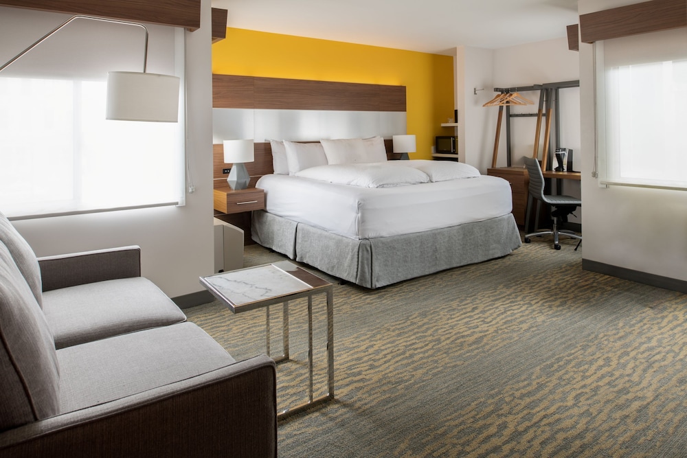 Gaslamp, Junior Suite, King Bed, Sofa, Accessible