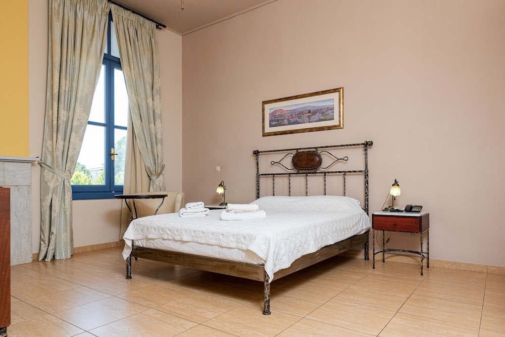 Villa Rossa Kambos 12/50