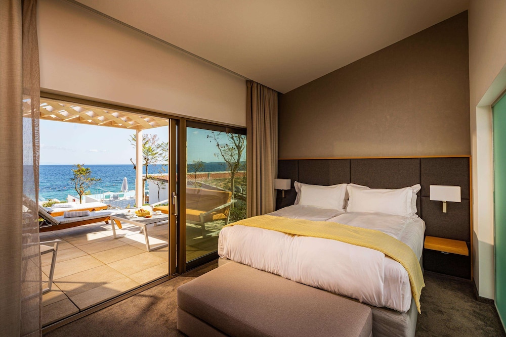 Mount Athos Resort 15/49