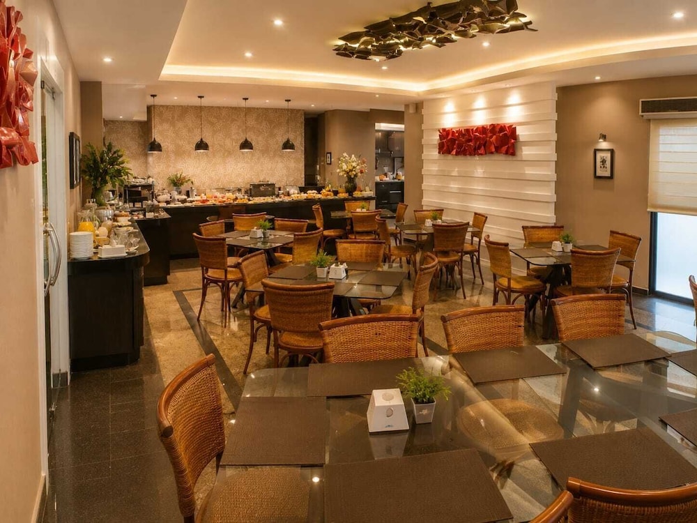 Spazzio Residence Hotel 52/65