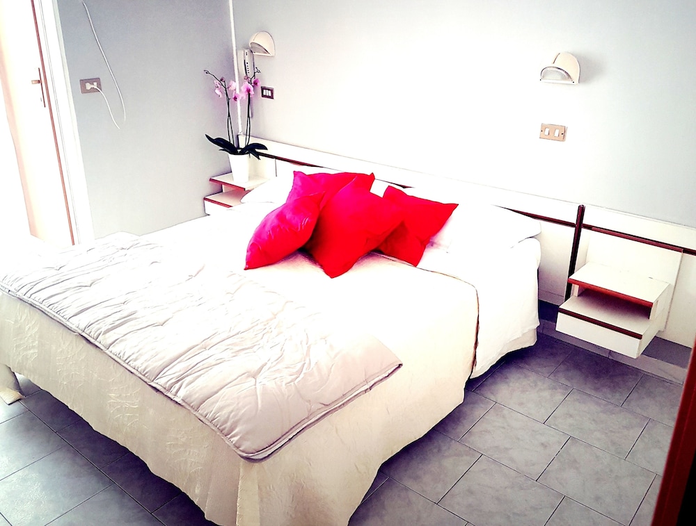 Hotel Giannella 5/32