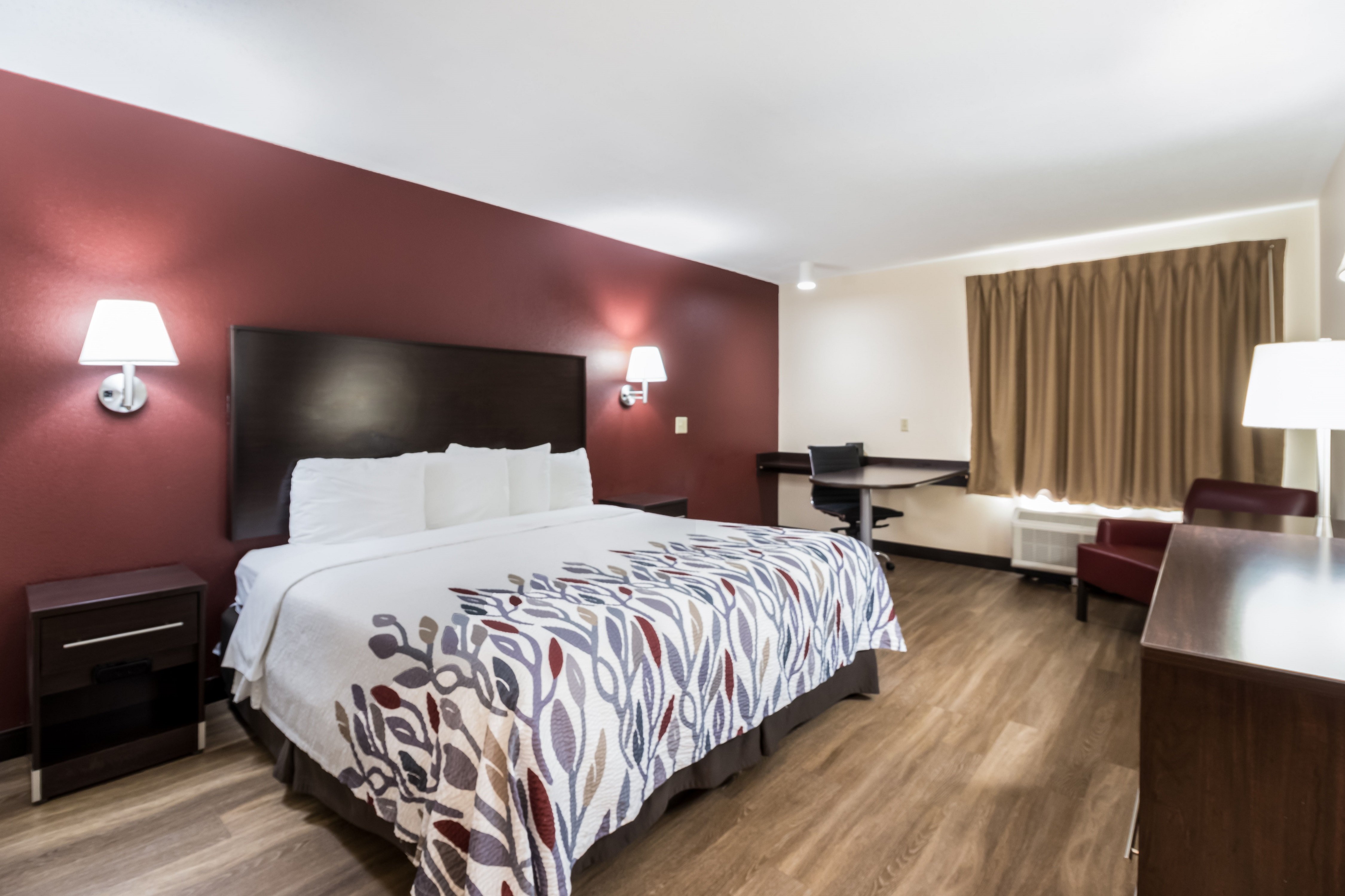 SUPERIOR, KING BED