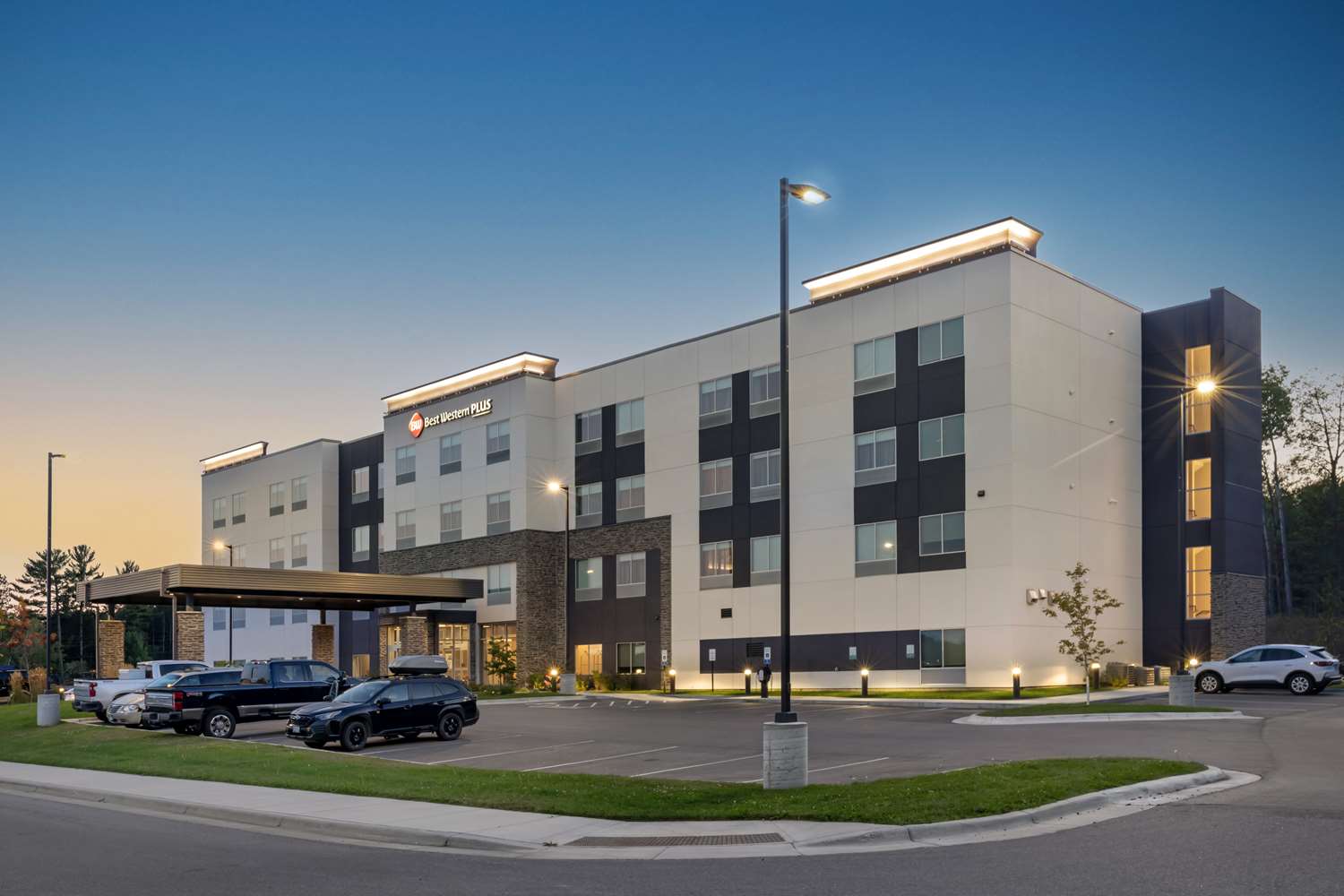Best Western Plus Grand Rapids MN 18/19