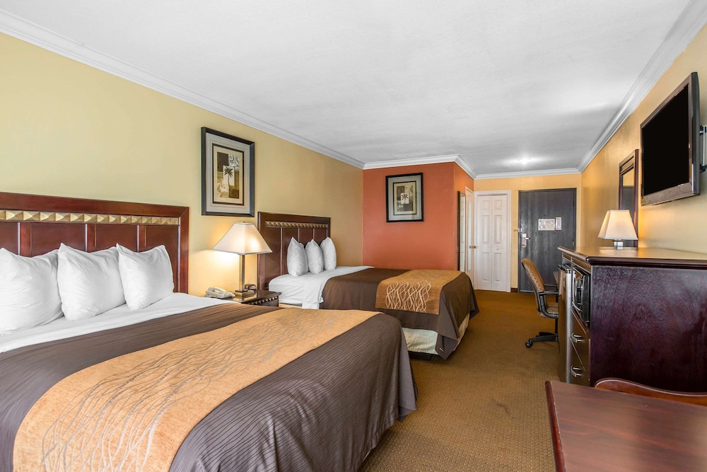 Quality Inn and Suites Bell Gardens Los Angeles 9/38