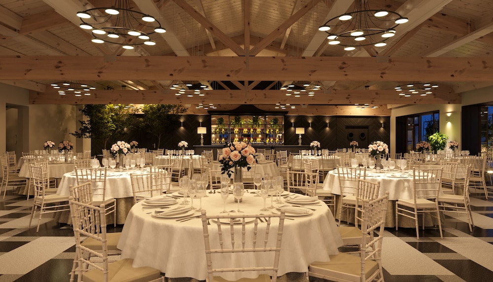 Hospes Palacio de Arenales Spa 55/68