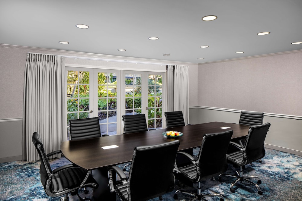 Hyatt Regency Newport Beach Hotel 64/75