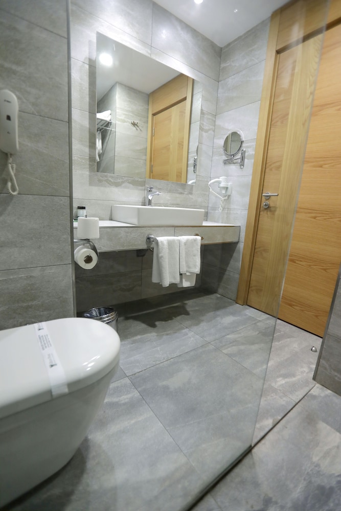 The Green Park Hotel Gaziantep 43/45