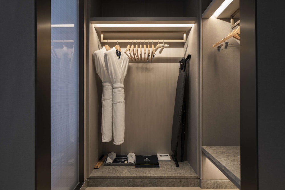 DoubleTree by Hilton Shenzhen Nanshan Hotel and Residences 21/45