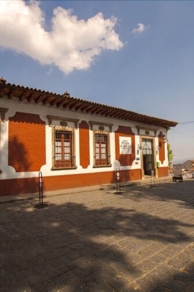 Hotel Posada La Basilica 68/72