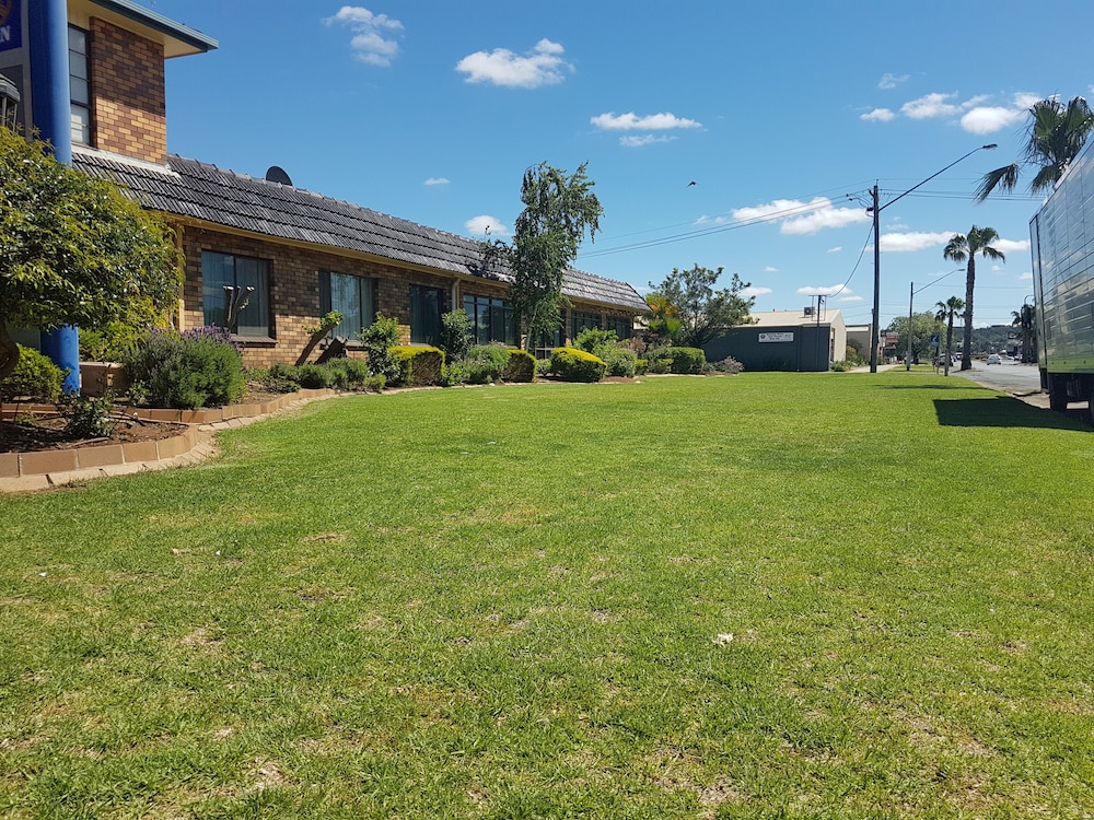 Acacia Motel Griffith 28/35