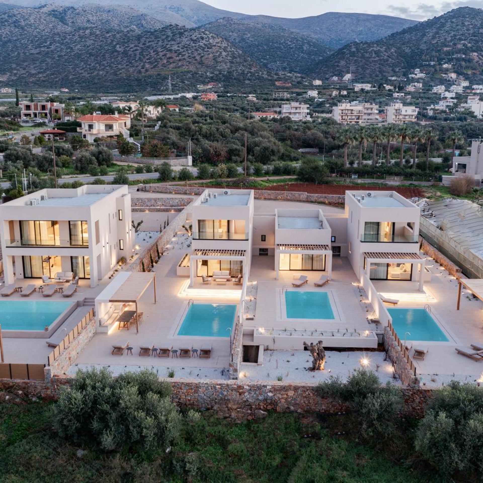 Sokratis LocoLux Villas & Suites 6/86