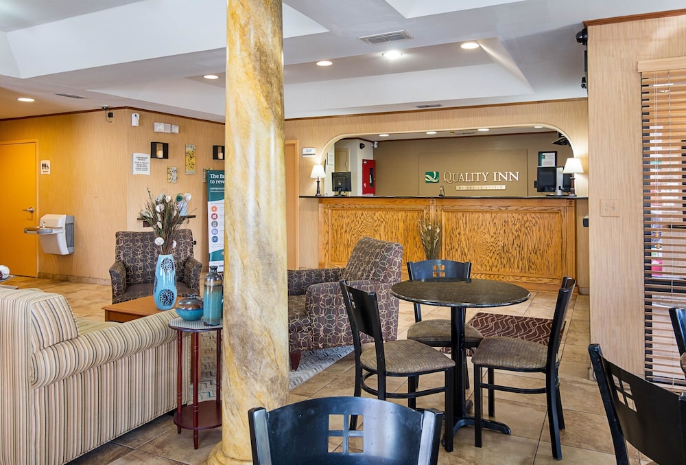 Quality Inn near Casinos and Convention Center 28/34