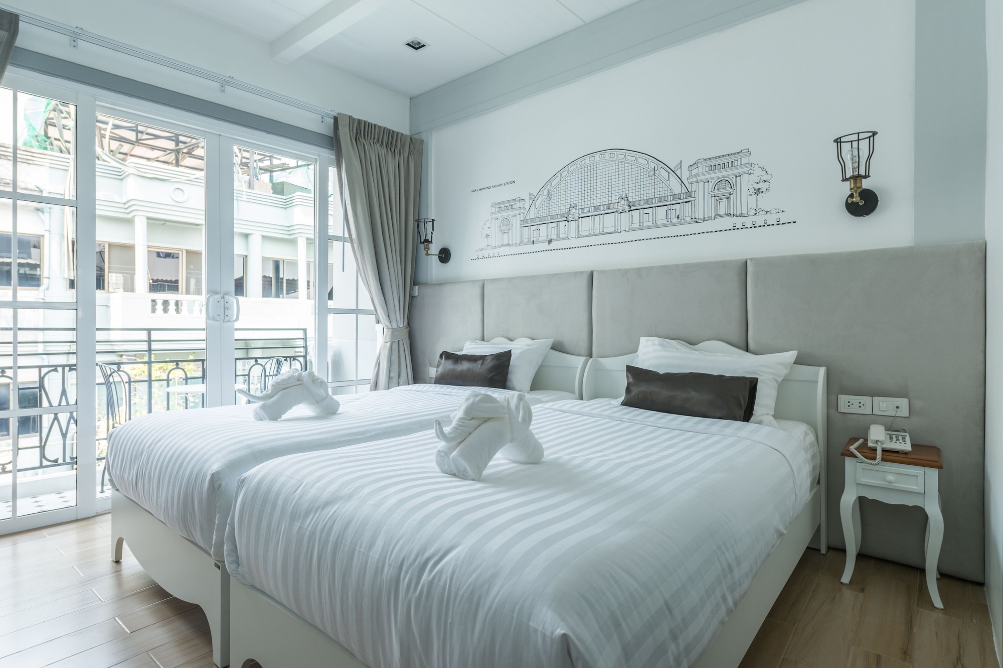 Room, Twin Beds