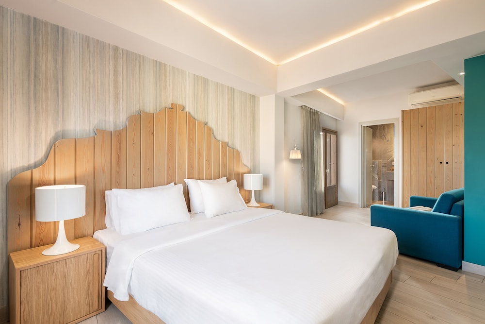 Elia Bettolo Hotel 15/69