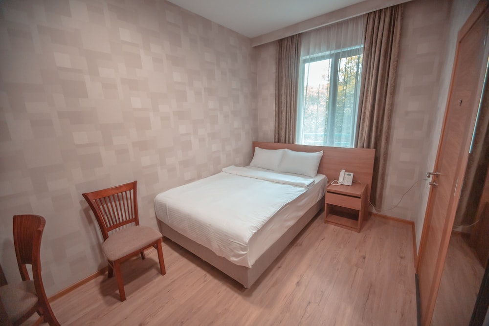 Hotel Banovani 27/61