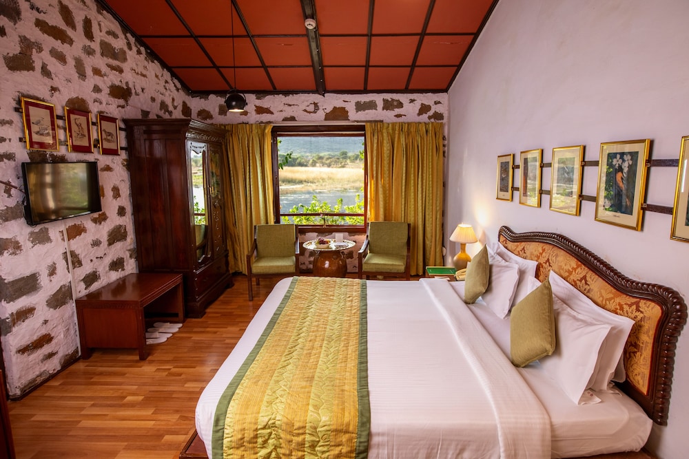 Shikarbadi Hotel 12/50