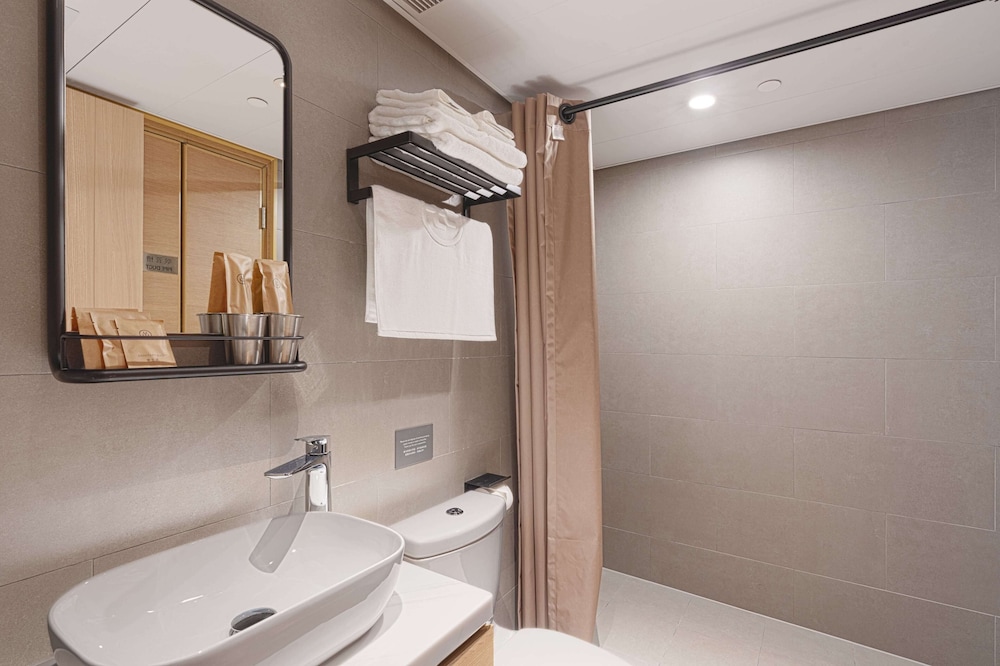 Urbanwood Ap Lei Chau 58/61
