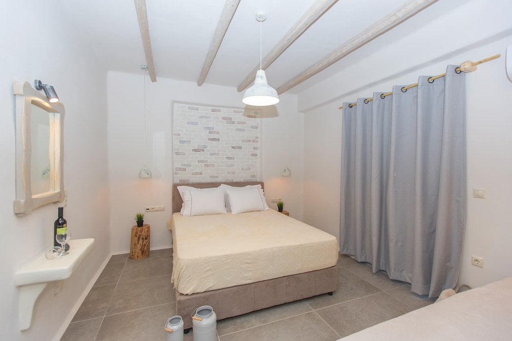 Ampelos Suites 20/30