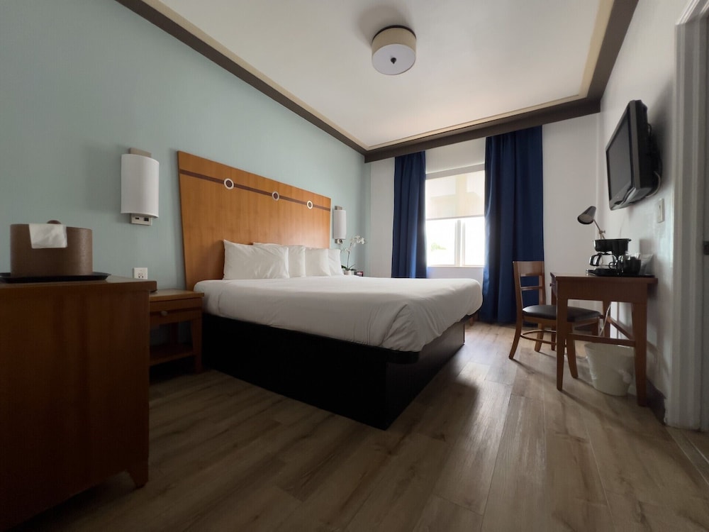 STANDARD, KING BED