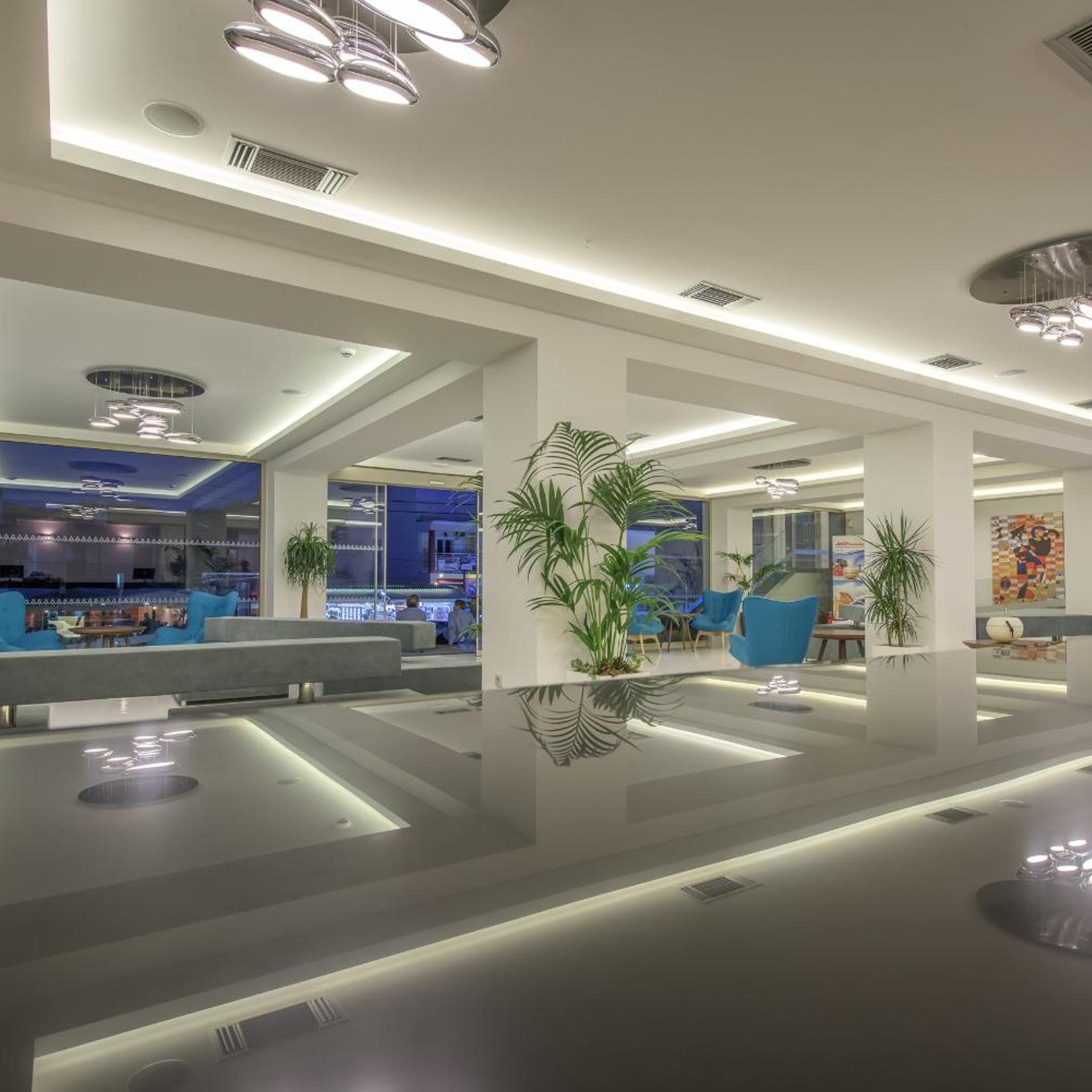 Azure Resort Spa 4/51