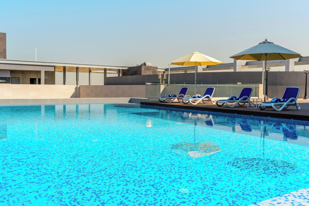 TOP West Walk Retaj Hotel Doha photo1