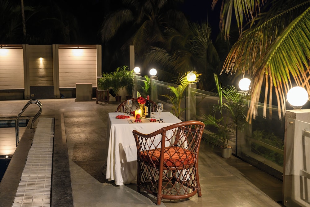 Hotel Sinclairs Bayview Port Blair 18/50