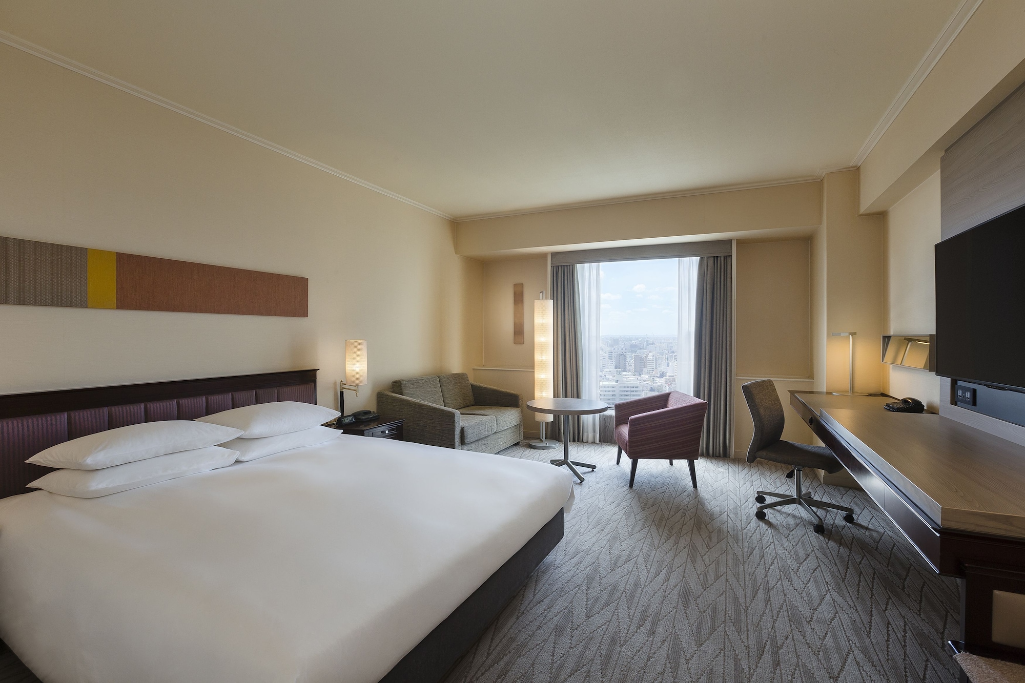 ROOM, KING BED, CITY VIEW