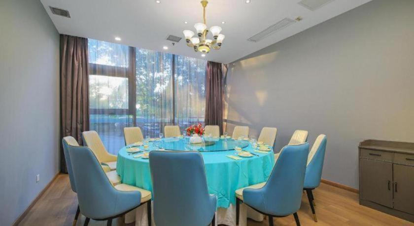 Vienna Hotel (Suzhou Fashion stage Yangcheng Lake store) 30/46