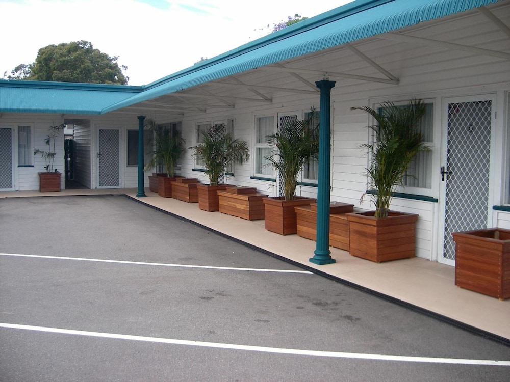 BALI HI MOTEL 5/49