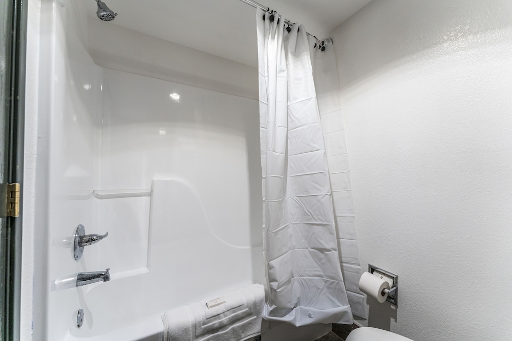 Metro Tempe Extended Stay 50/55