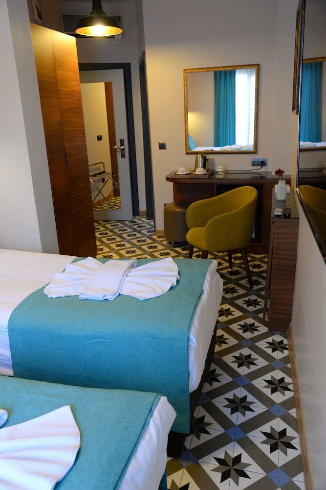 Pera Luna Residence - Special Class 32/66