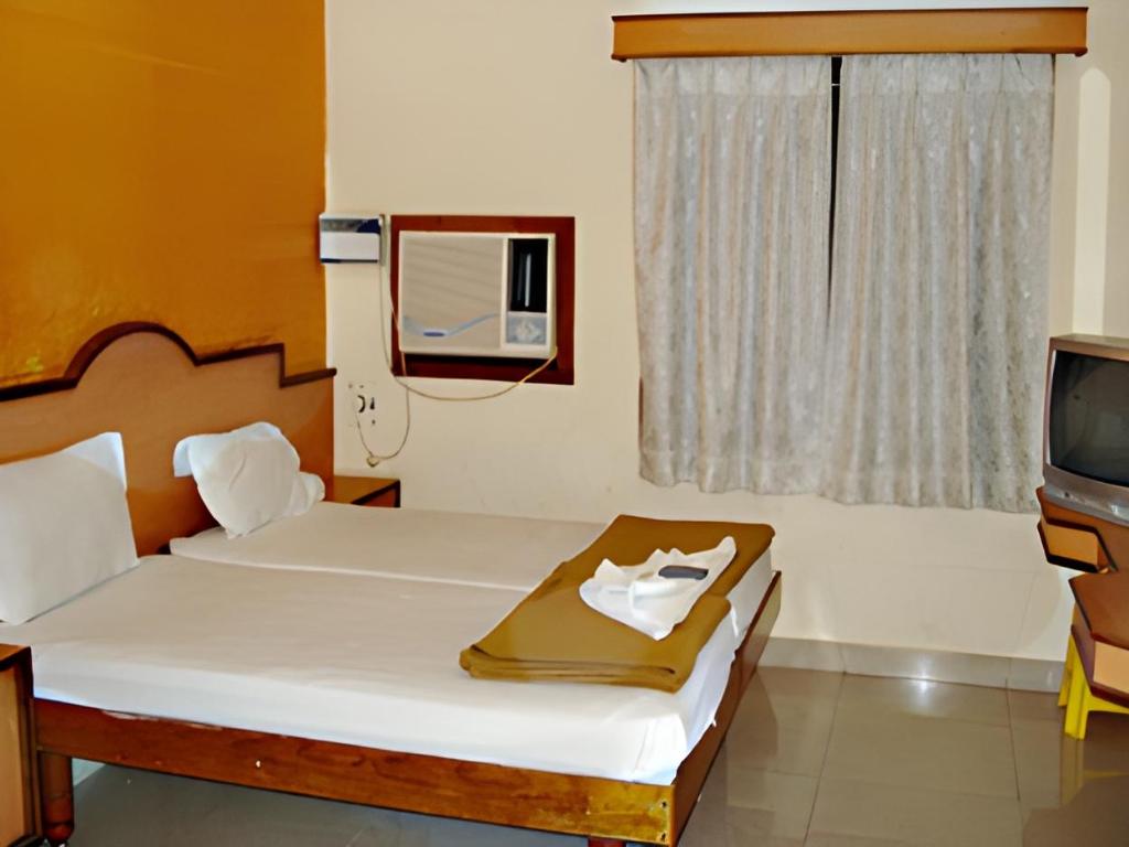 Hotel Gopikrishna 6/13