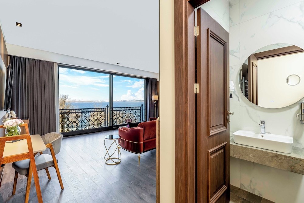 Ezkar Bathonea Art Istanbul Hotel 58/60