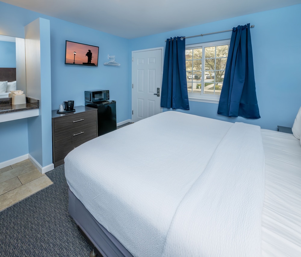 STANDARD, KING BED, EXTERIOR ENTRANCE