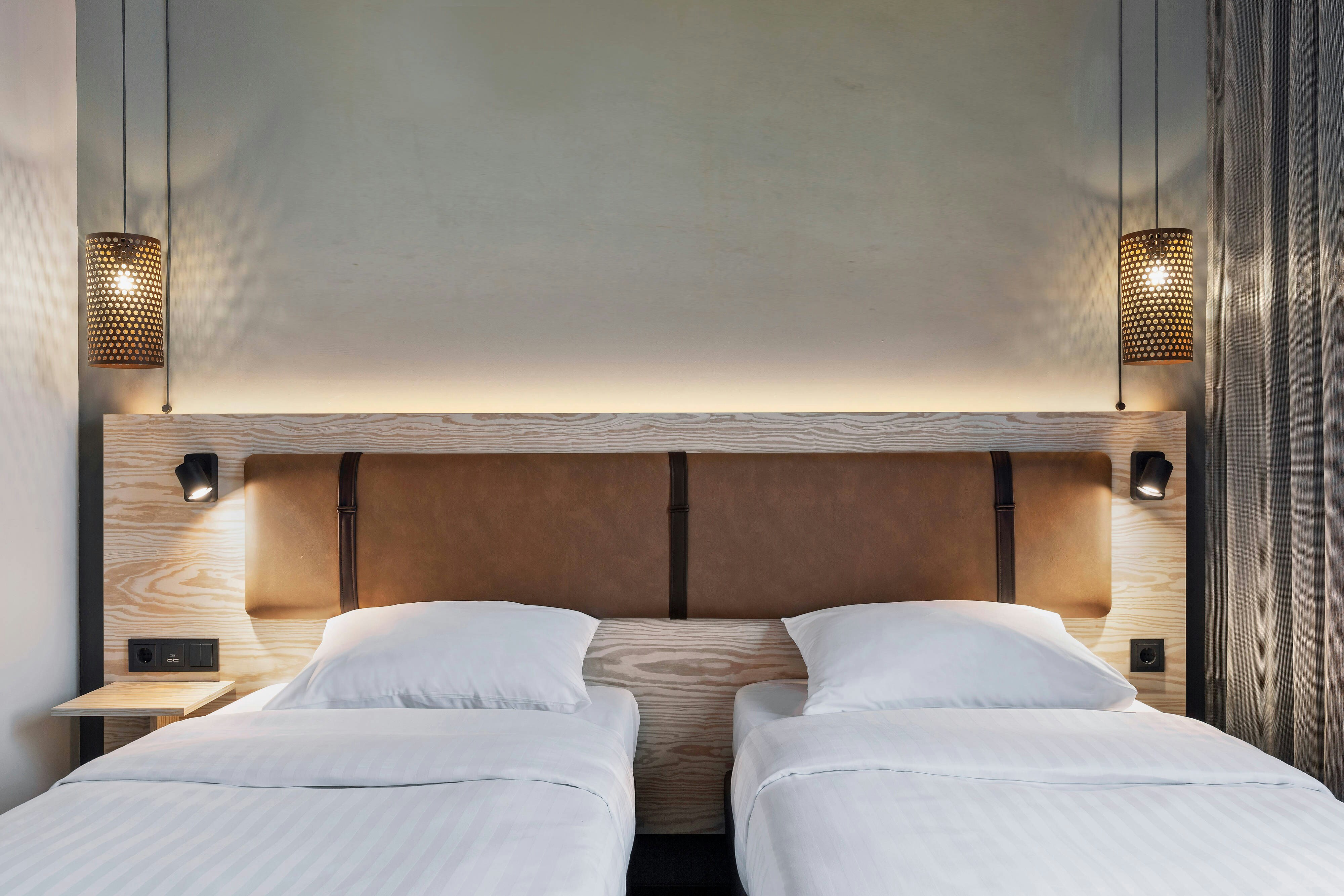 Room, Twin Beds
