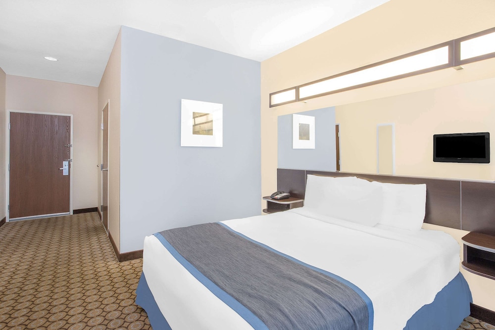 Microtel Inn Suites By Wyndham San Angelo 12/20