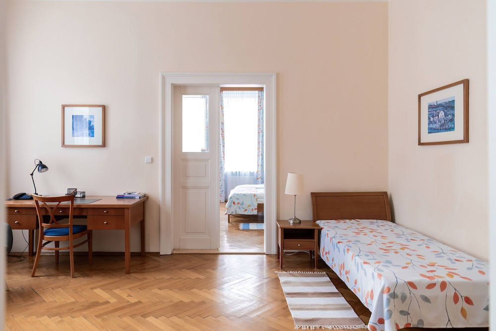 Sibelius Hotel 10/50