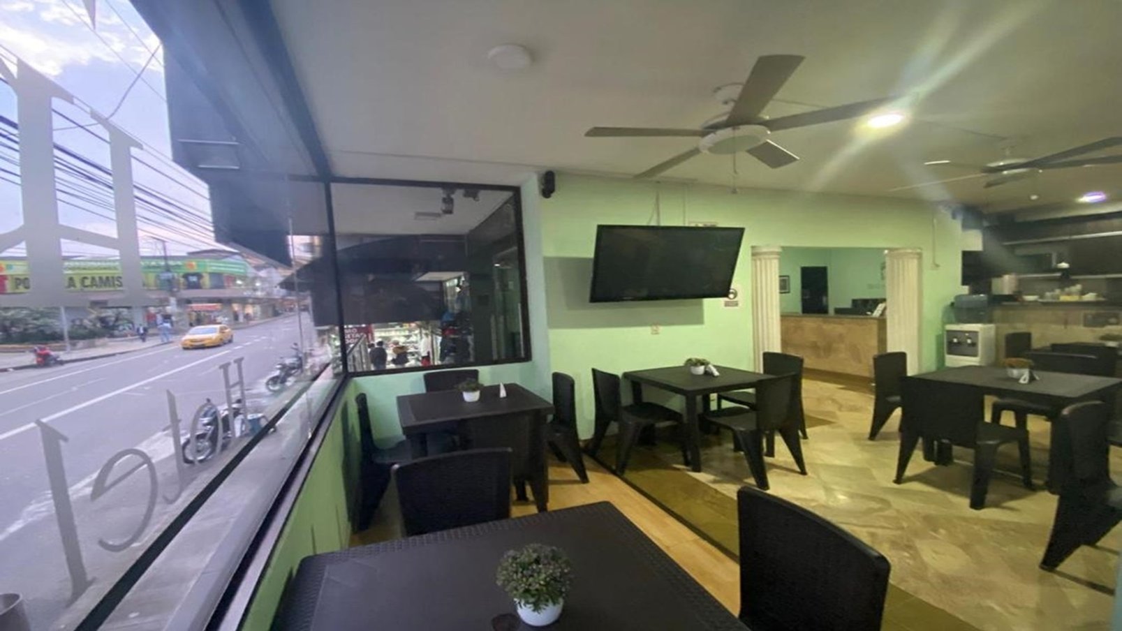 Hotel Ruisenor Itagui 29/31