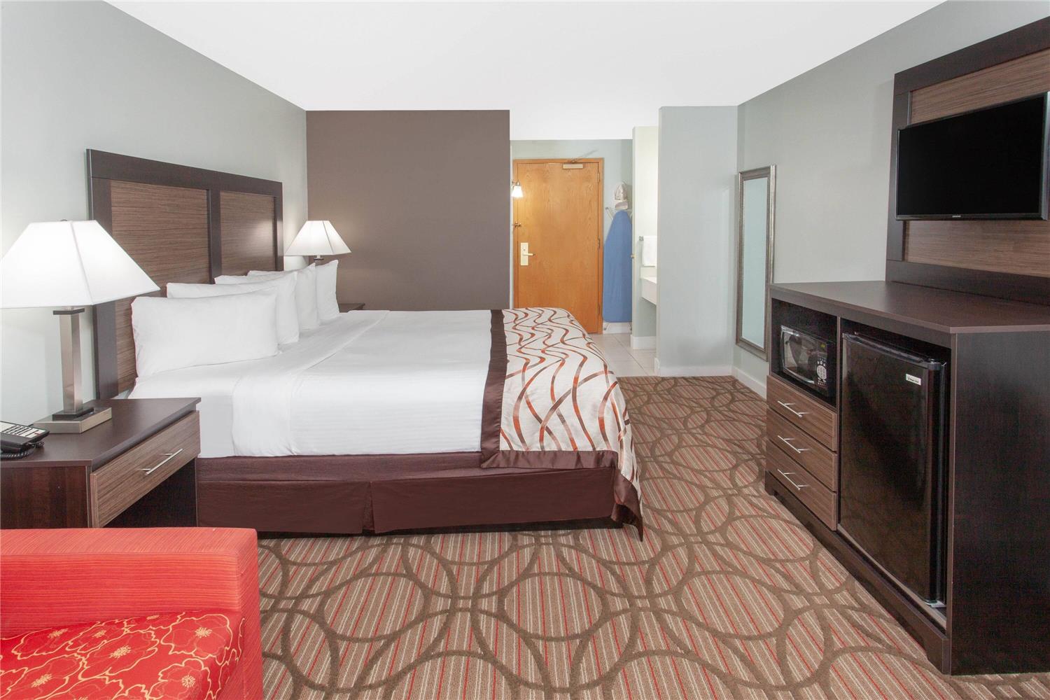 Baymont By Wyndham Grand Haven 10/39