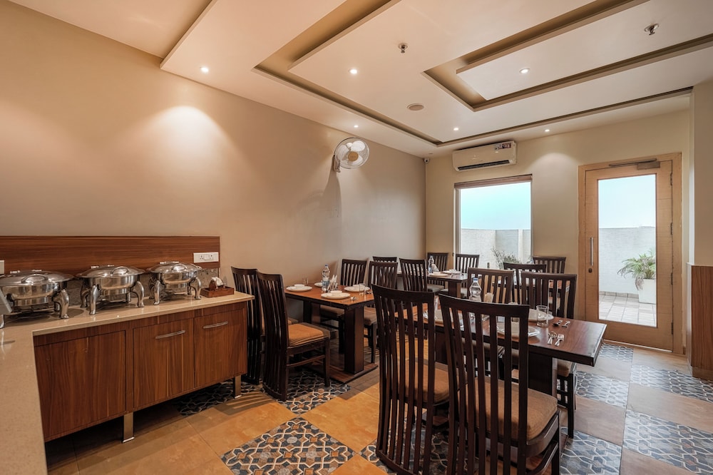 Csjs Inn By Krishna Group Of Hotels 44/50