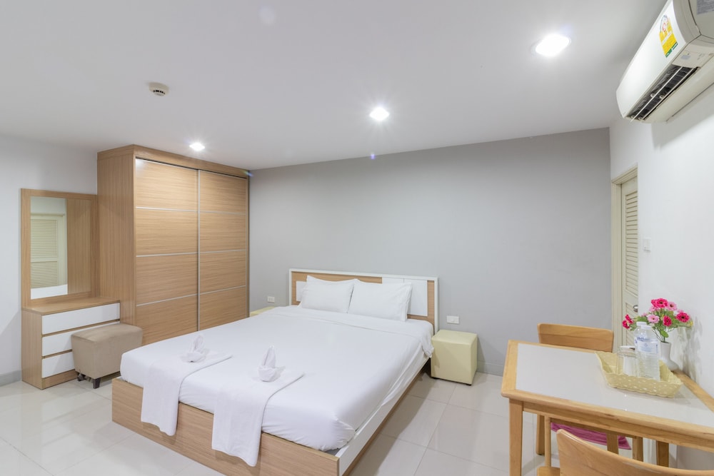 Townhouse Siam Privi Hotel 28/42