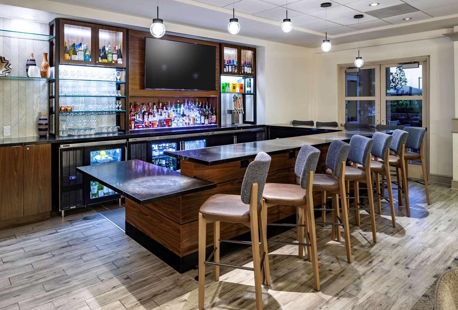 restaurant cafeteria