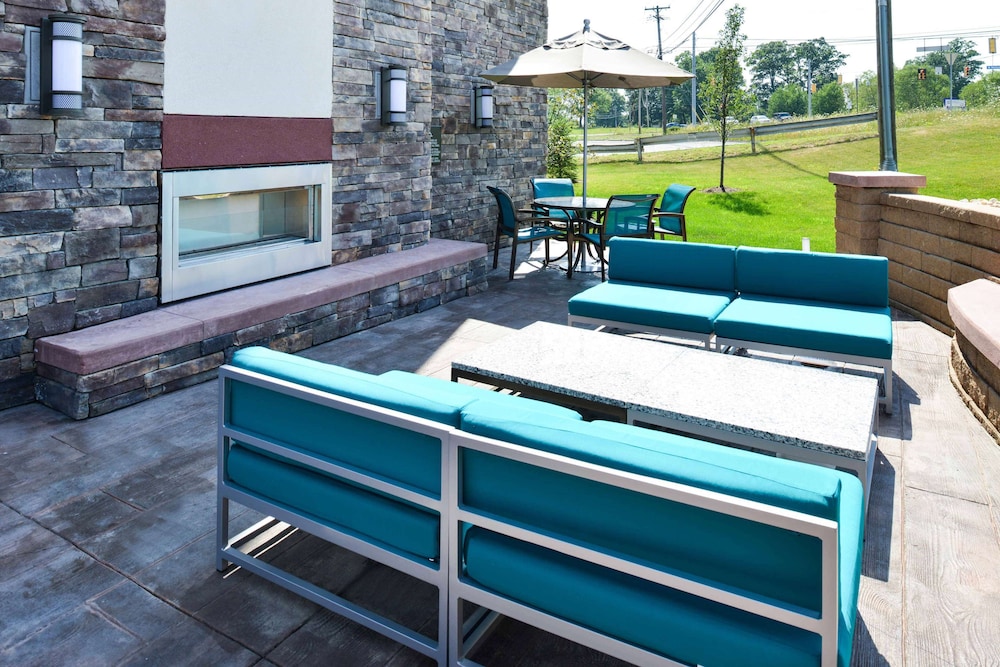 Hampton Inn Pittsburgh/Wexford-Sewickley 18/40