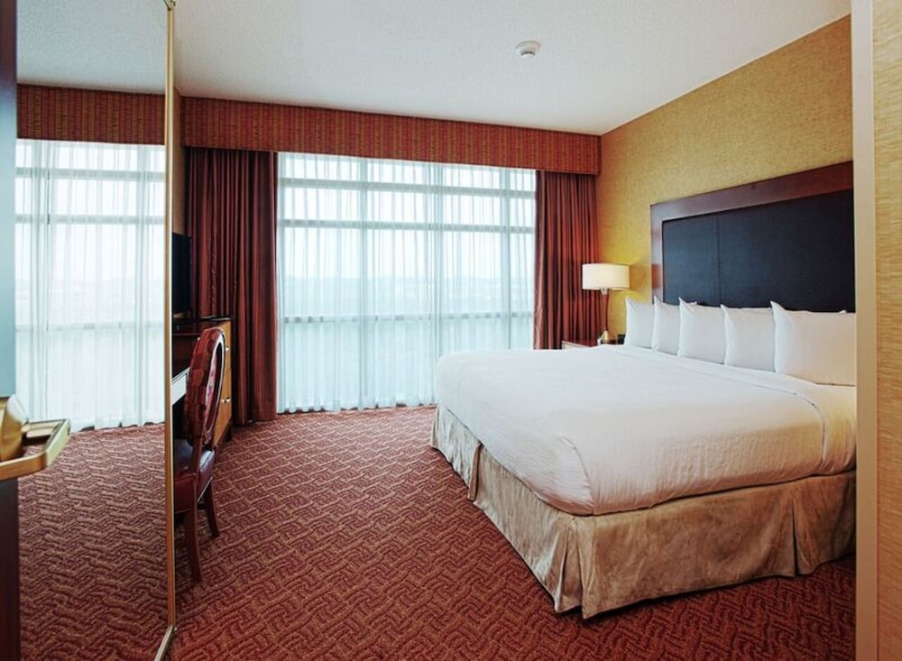 Embassy Suites by Hilton Charlotte Concord Golf Resort & Spa 26/74