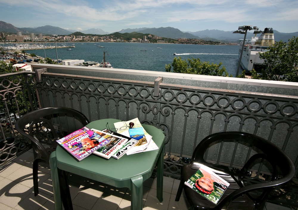 Le Dauphin Hotel 41/54